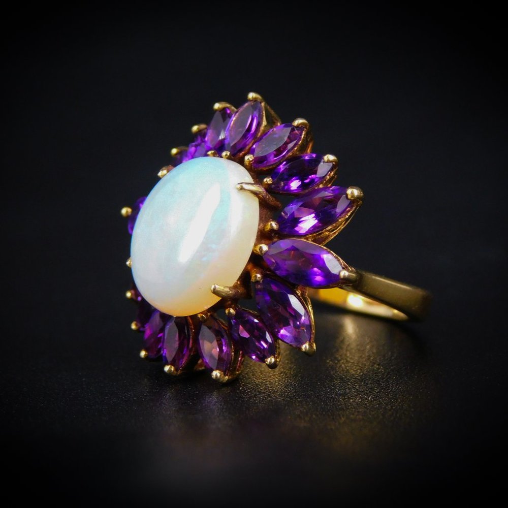Darling Vintage Flower Ring Amethyst and Large Opal.14K Gold. Very collectible🌸 - Picture 4 of 11